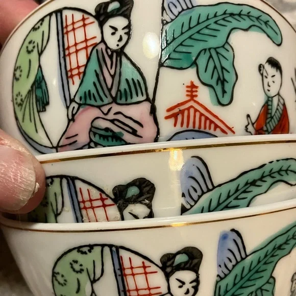 Mid Century Chinese Chinoiserie Porcelain Rice Bowls - Picture 4 of 10